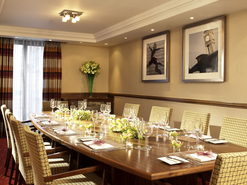 London Marriott Hotel Marble Arch Restaurant photo